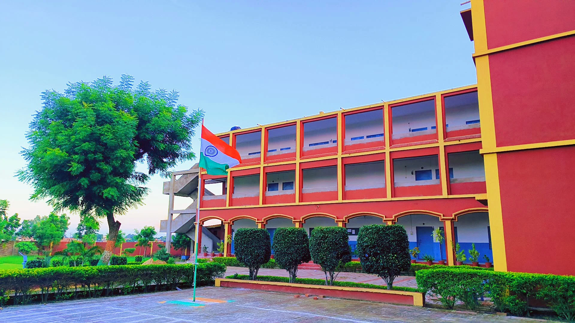 Students of H.A. Rab Girls P.G. College